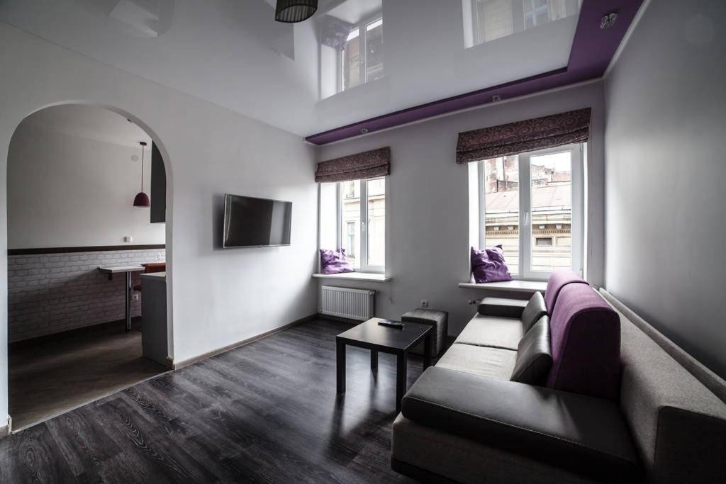 Romantic Apartments - Центр Львова , З Видом На Місто Esterno foto