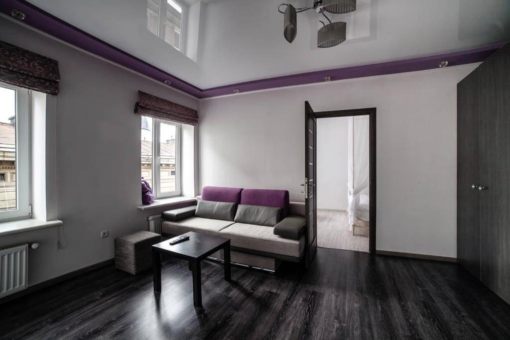 Romantic Apartments - Центр Львова , З Видом На Місто Esterno foto