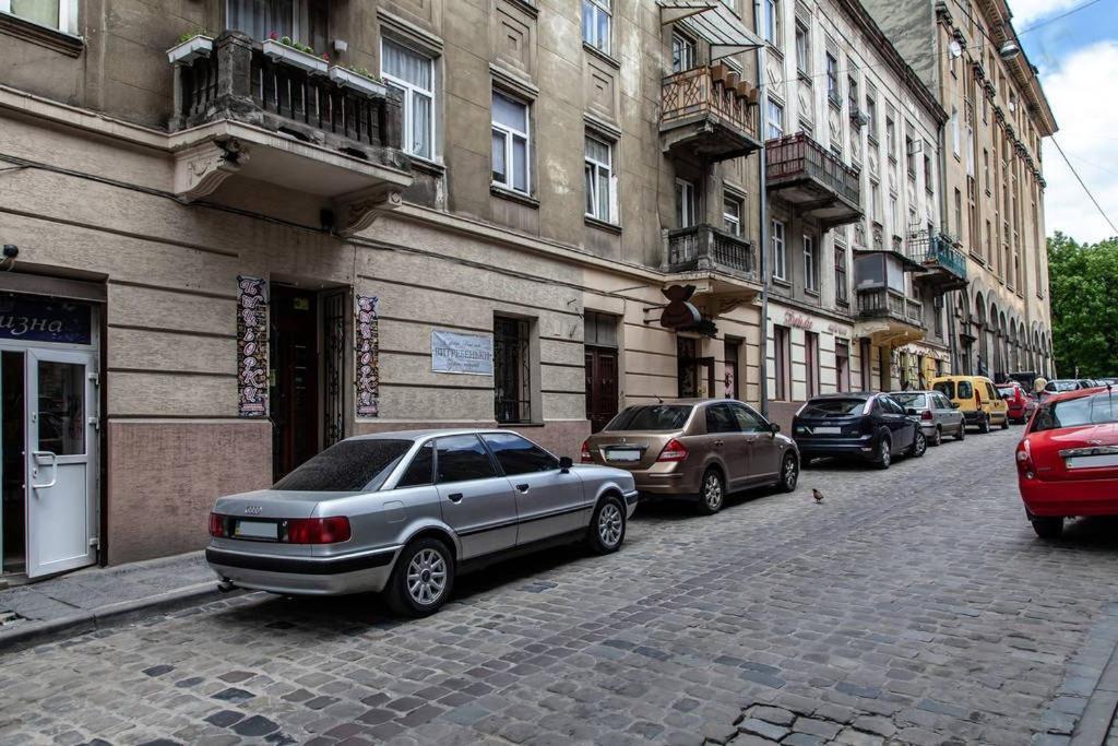 Romantic Apartments - Центр Львова , З Видом На Місто Esterno foto